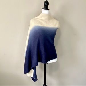 NWOT Blue & Cream Ombré Wrap Super Soft